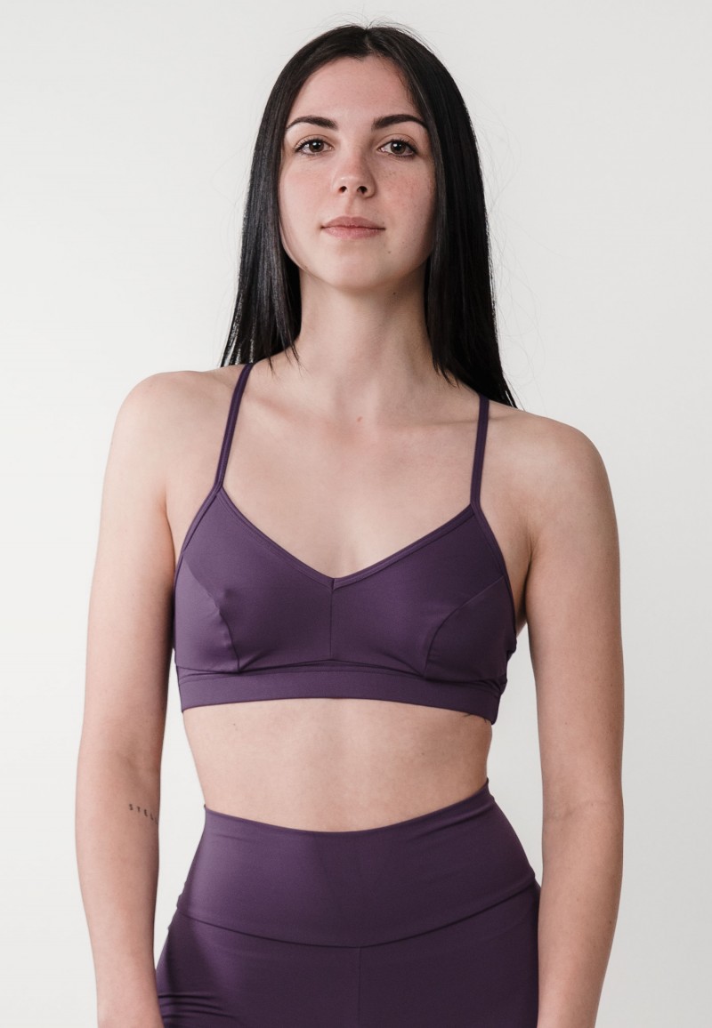 https://www.yogago.it/2160-large_default/lavanda-thin-strap-sports-bra.jpg
